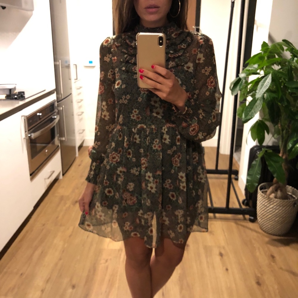 [SOLD] ZARA Floral Dress